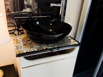 Habitación 1 – Cama de matrimonio + balcón