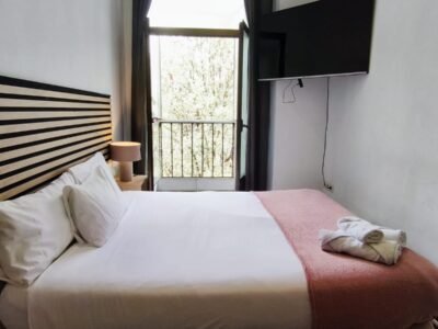 Habitación 3 – Dos habitaciones dobles juntas + balcón