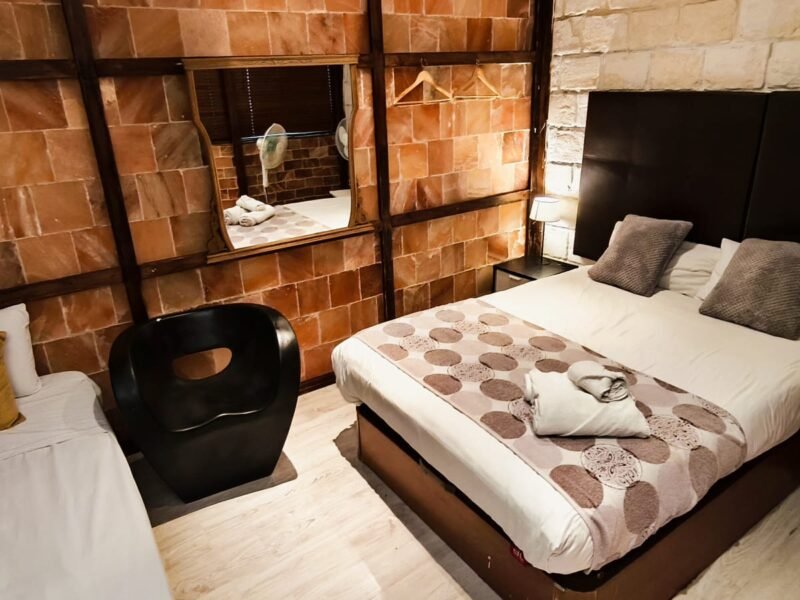 Habitación 5 – Cama doble + cama individual