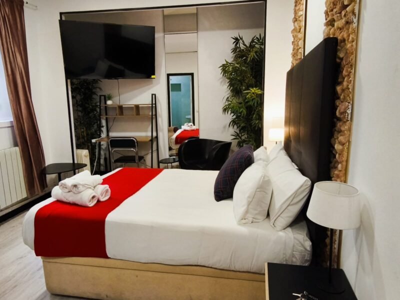 Habitación 7 – Estudio privado con baño y cocina