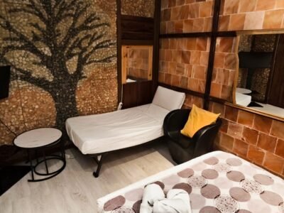 Habitación 5 – Cama doble + cama individual