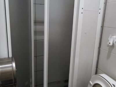 Habitación 1 – Cama de matrimonio + balcón